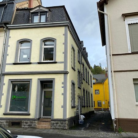 Ferienwohnung Koblenz - Eigenes Bad,Kueche - Wifi - Parkplatz - 2 Og Exterior foto