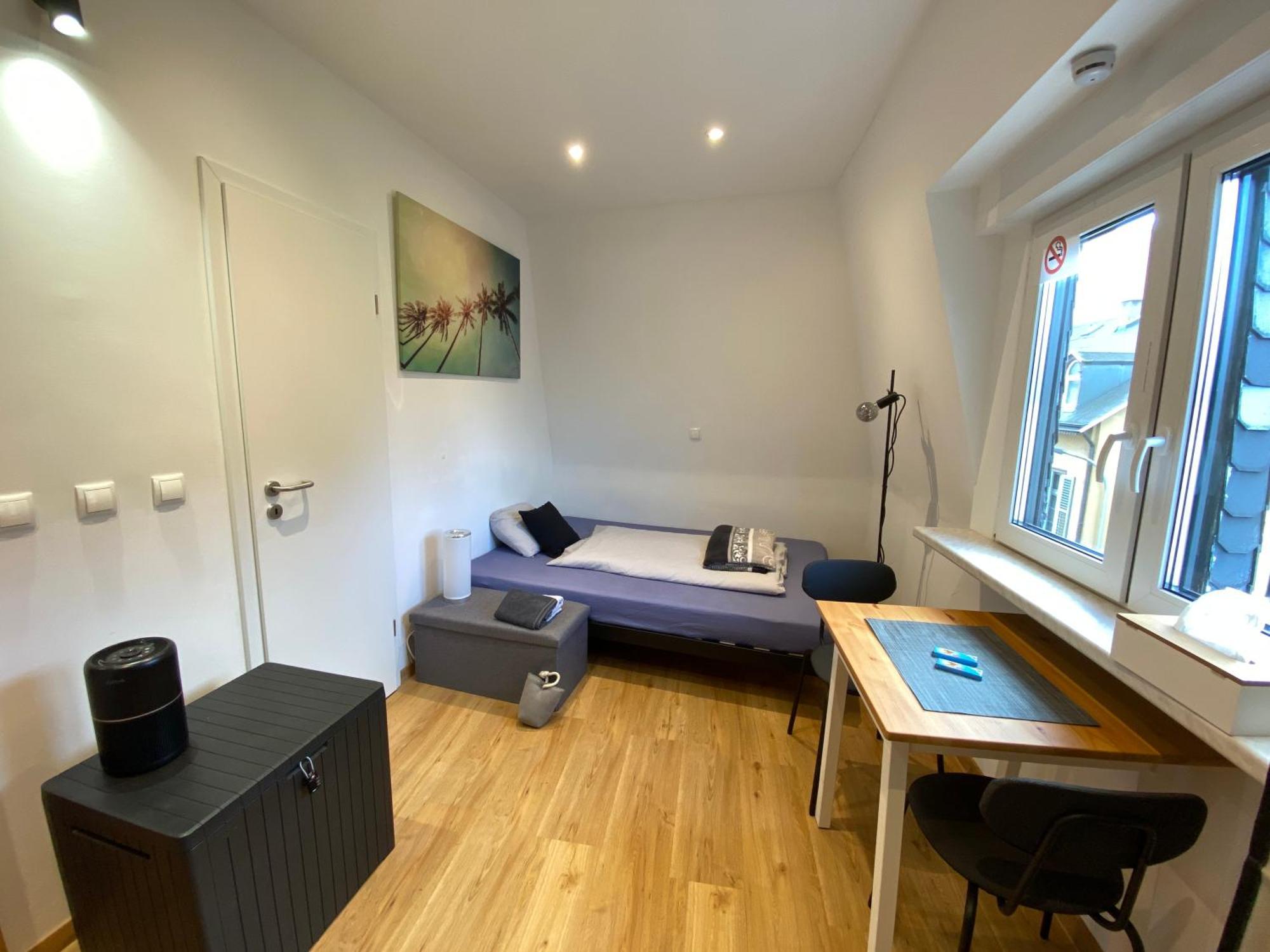Ferienwohnung Koblenz - Eigenes Bad,Kueche - Wifi - Parkplatz - 2 Og Exterior foto